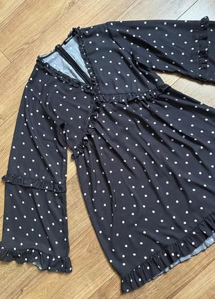 Короткое клешное платье в горох с длинным рукавом от boohoo l