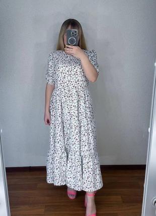 Дуже гарна, воздушна сукня ідеально підійде на літні спекотні дні