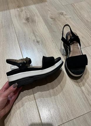 Босоніжки clarks