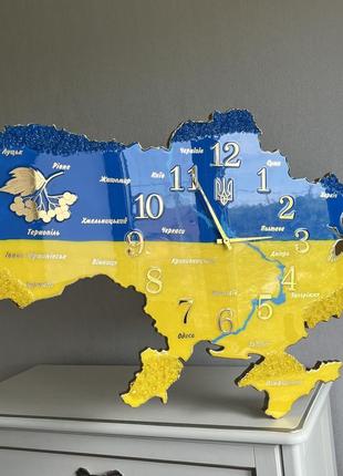 Часы настенные из эпоксидной смолы "карта украины" 40x25 см