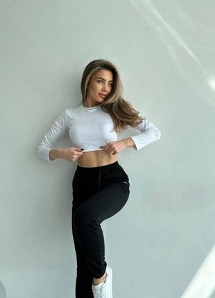 Костюм жіночий