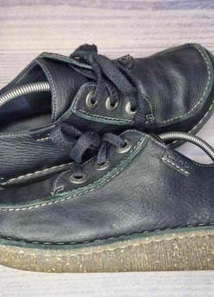 Кроссовки clarks