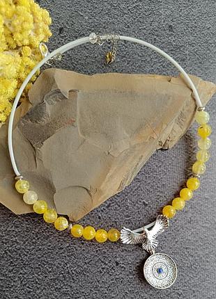 Кольє чокер з натурального каміння та пташкою горлиця