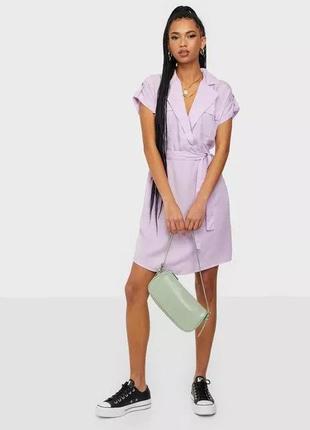 Натуральное платье под пояс платье до колен