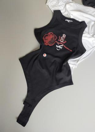 Calvin klein боди в рубчик