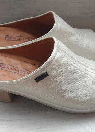 Сандали на толстом каблуке р.37 (24 см)