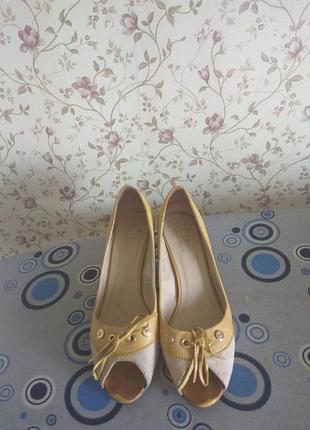 Босоножки  шкіряні літні, іспанія