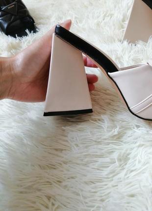 Босоножки шлёпанцы мюли треугольный каблук квадратный носок на узкую или среднюю ножку