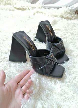 Босоножки шлёпанцы мюли треугольный каблук квадратный носок на узкую или среднюю ножку