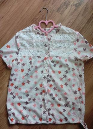 Блуза жіноча на розмір 44/46.