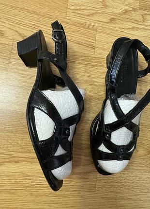 Фірмові шкіряні сандалі semler select,чорні босоніжки