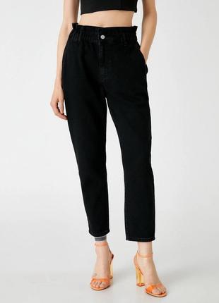 Чорні джинси mom fit