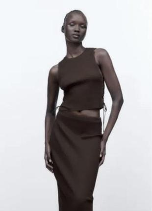 Шоколадный топ в рубчик с завязками zara