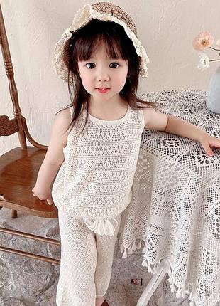 Комплект на лето для девочки со штанишками вязаный