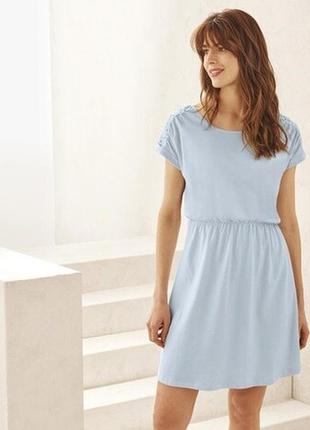 Нежное платье с кружевом esmara