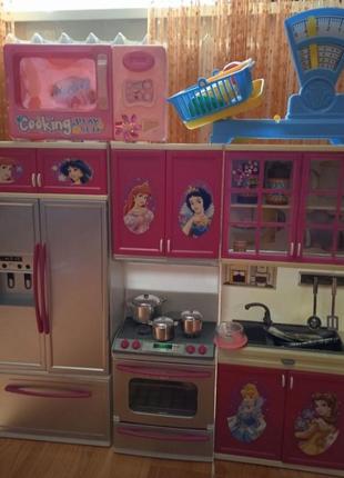 Ігрова кухня для ляльок