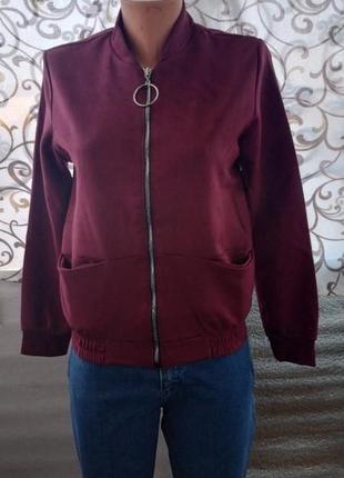 Женская летняя куртка,бомбер!