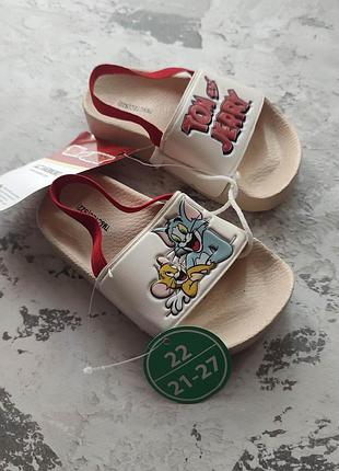 Шлепанцы том и джори lc waikiki