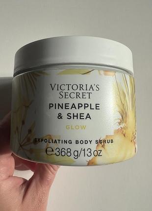 Victoria's secret скраб для тіла з колекції natural beauty.