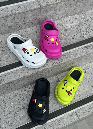 Кроксы с джибитсами женские, пена