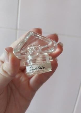 Guerlain le petit robe noire little black dress герлен маленькое черное платье 100 мл ml
eau de toilette туалетна вода6 фото
