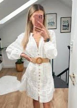 Класна біла  сукня туніка з вишивкою zara