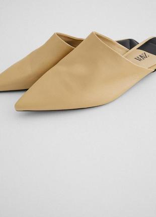 Шкіряні мінімалістичні мюлі zara