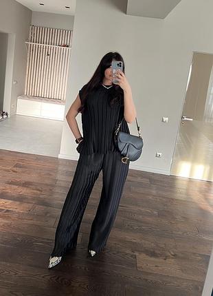 Новый черный брючный костюм zara размер м