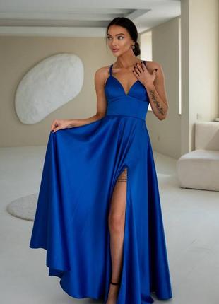 Вечернее атласное платье с разрезом3 фото