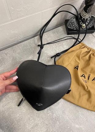 Сумка в стиле alaia