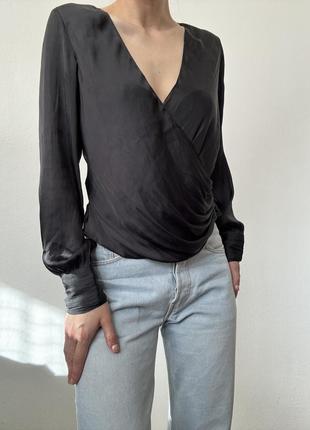 Сатиновая блуза черная блузка на запах рубашка атласная блуза