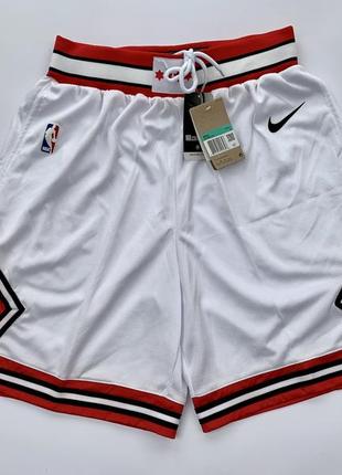 Широкие,baggy шорты спортивные nike nba chicago bulls.jordan 23!
