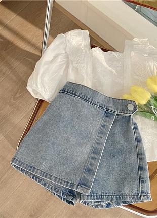 Летний костюм блузка шорты