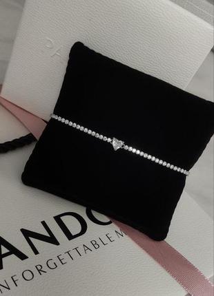 Серебряный браслет pandora паве с камушком сердце