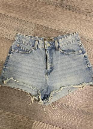 Джинсові шорти