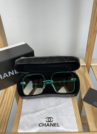 Сонцезахисні окуляри від chanel2 фото