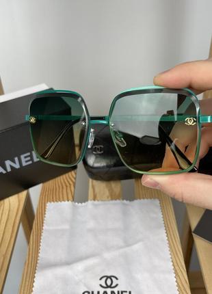 Сонцезахисні окуляри від chanel9 фото