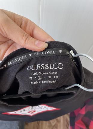 Женская футболка guess3 фото