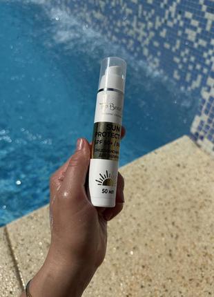 Солнцезащитный крем для лица с эффектом лифтинга spf50+/pa+++