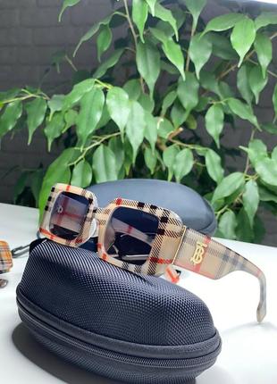 Солнцезащитные очки burberry 23003