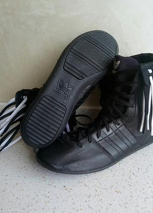 Жіночі шкіряні кеди кросівки adidas