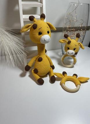 Набір для немовлят, комплект подарунковий на виписку ,амігурумі, в'язаний жираф , брязкальце,іграшка для малюка, hand made