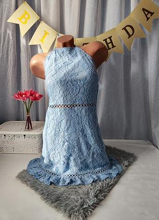 Ніжна сукня в новому стані