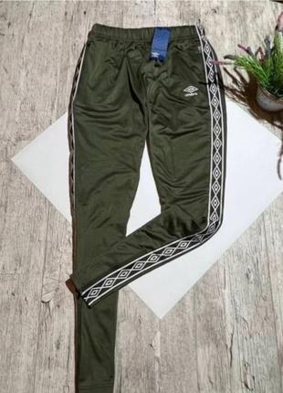 Спортивные штаны umbro