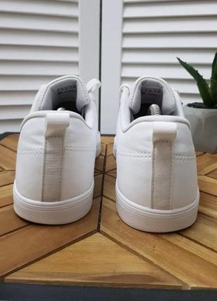 Кросівки adidas 4