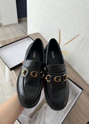 Кожаные лоферы guess новые