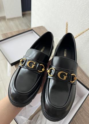 Кожаные лоферы guess новые