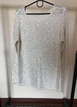 Очень красивый свитер с пайетками м л