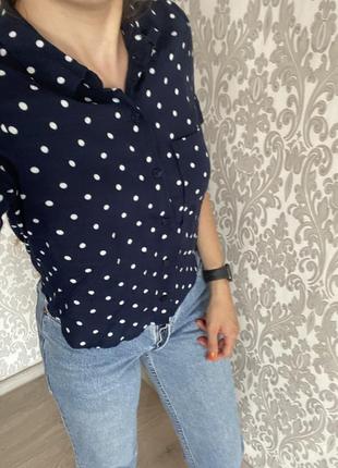 Натуральная укороченная футболка в горох