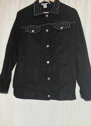 Винтажная черная джинсовка со стразами
